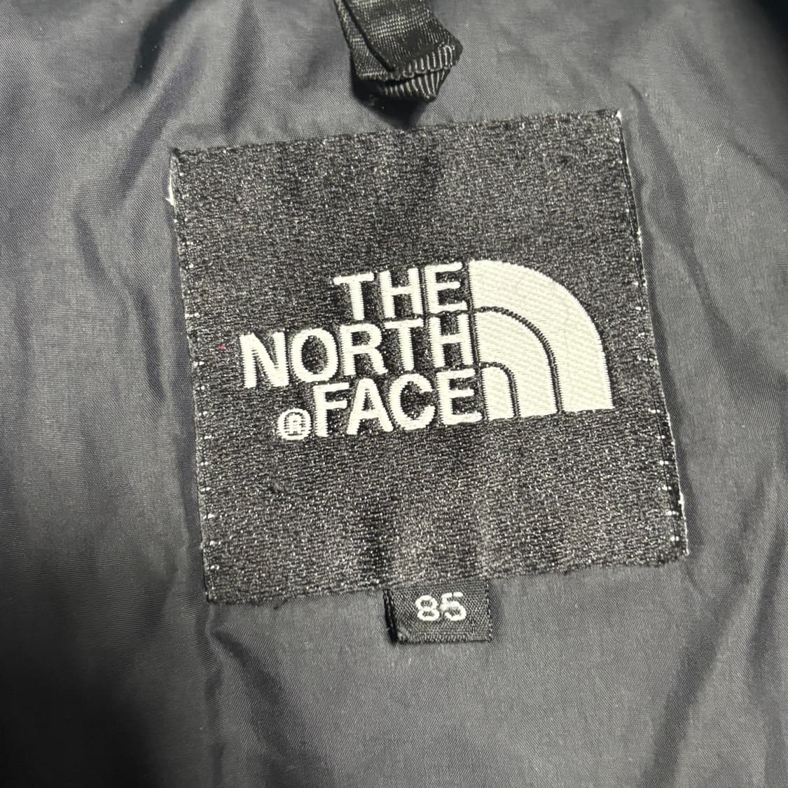 85 노스페이스 눕시 700 블랙 패딩 상품이미지4