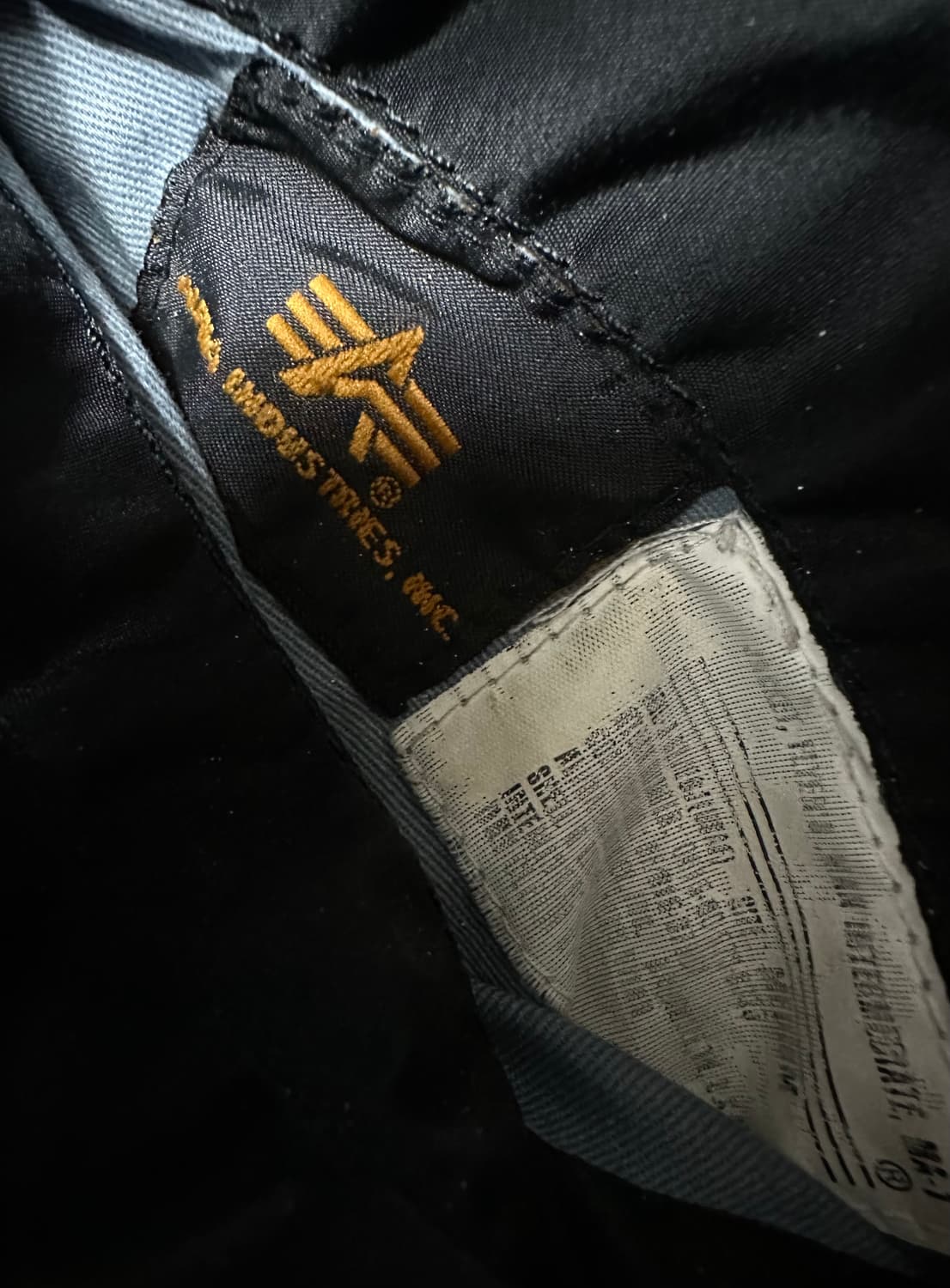 알파인더스트리 ma-1 블랙 항공점퍼 상품이미지5