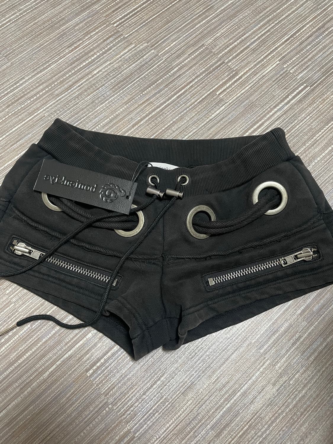 택달린새상품)보니앤키예 아일렛 쇼츠팬츠 반바지 보헤미안서울 혜인서 나체 상품이미지2