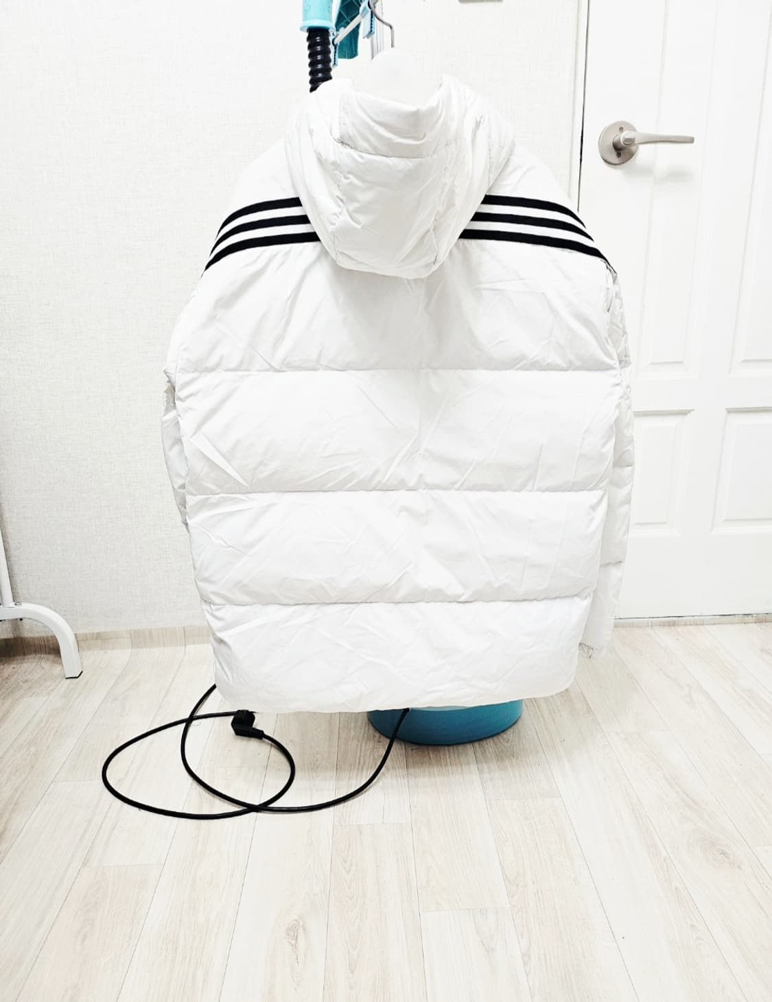 (95~100)M☆초대장급☆ 아디다스 3st 퍼피다운 [흰검] 덕다운패딩 상품이미지6