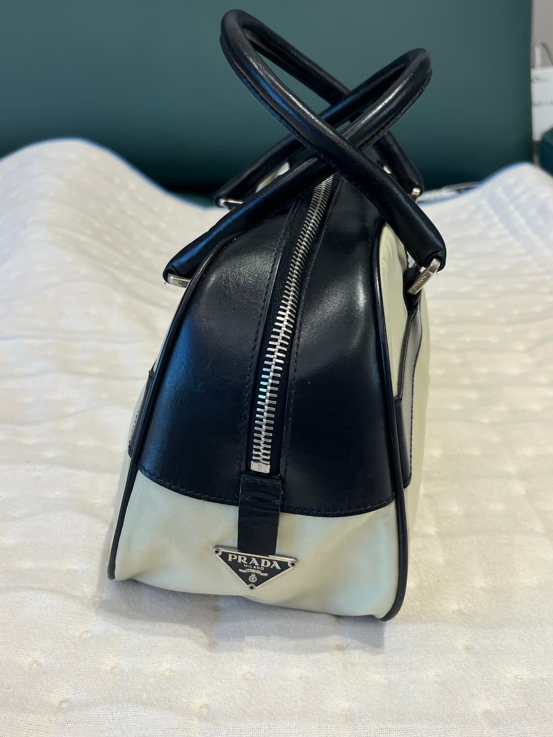 프라다 볼링백 상품이미지2