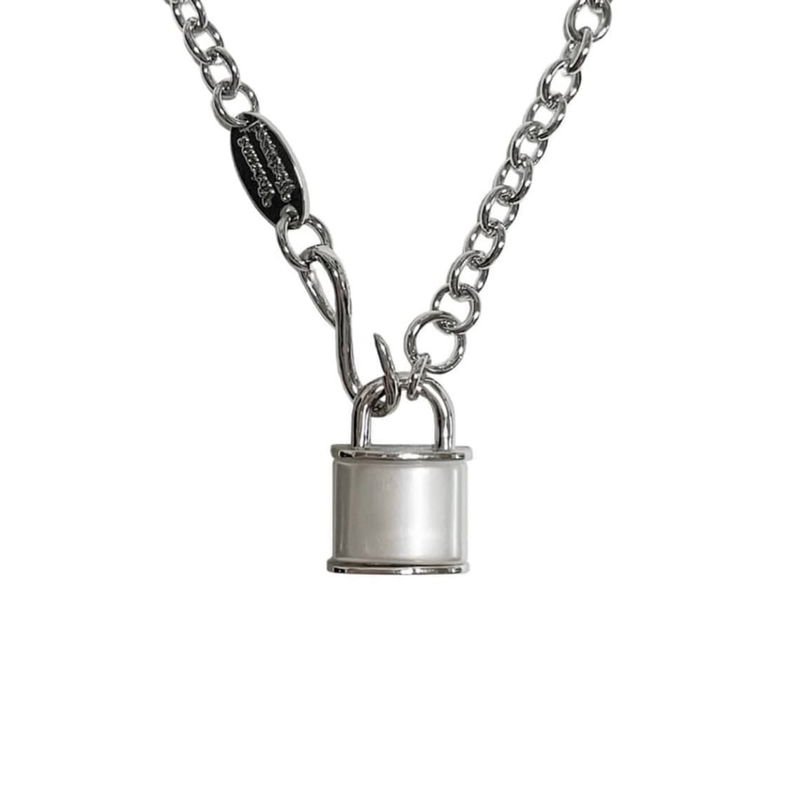 비비안 웨스트우드 아카이브 화이트 진주펄 orb 팬던트 목걸이 상품이미지5