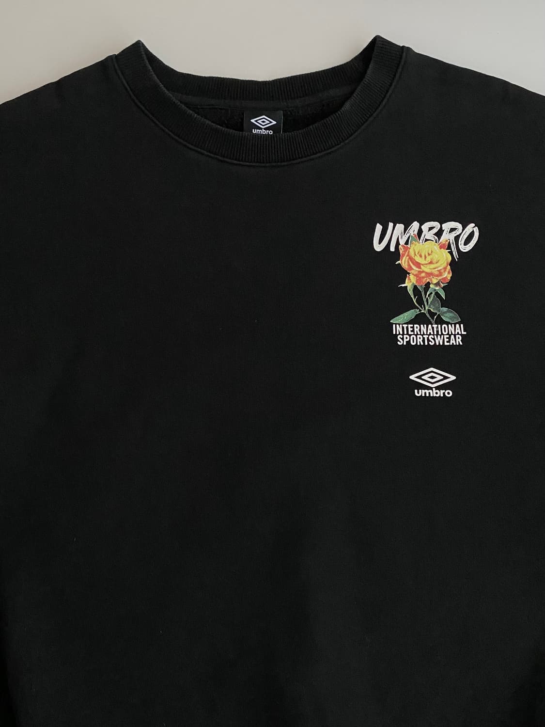 엄브로 맨투맨 상품이미지2