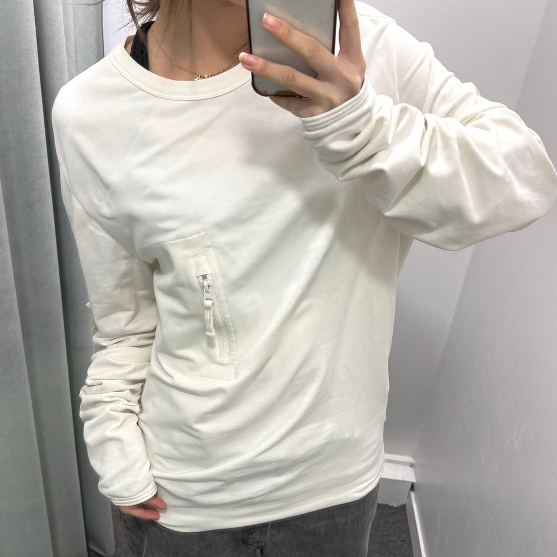 스톤아일랜드 화이트 롱슬리브 상품이미지1