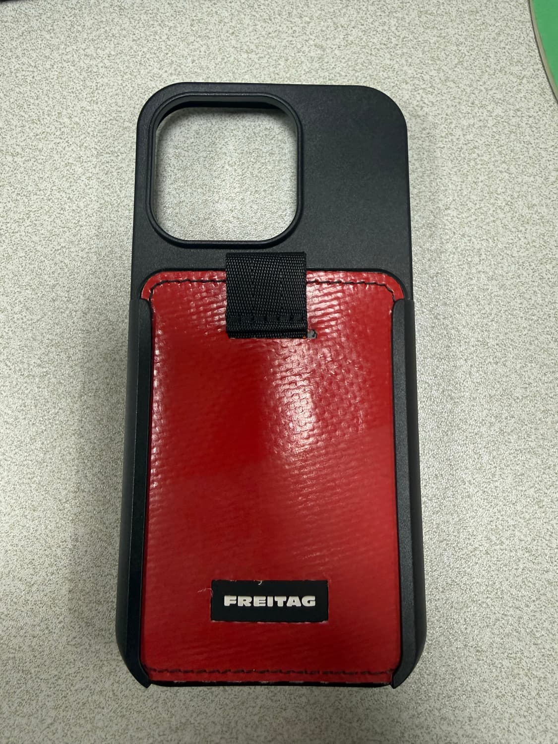 [새상품] 프라이탁 아이폰16프로 카드 케이스 상품이미지1