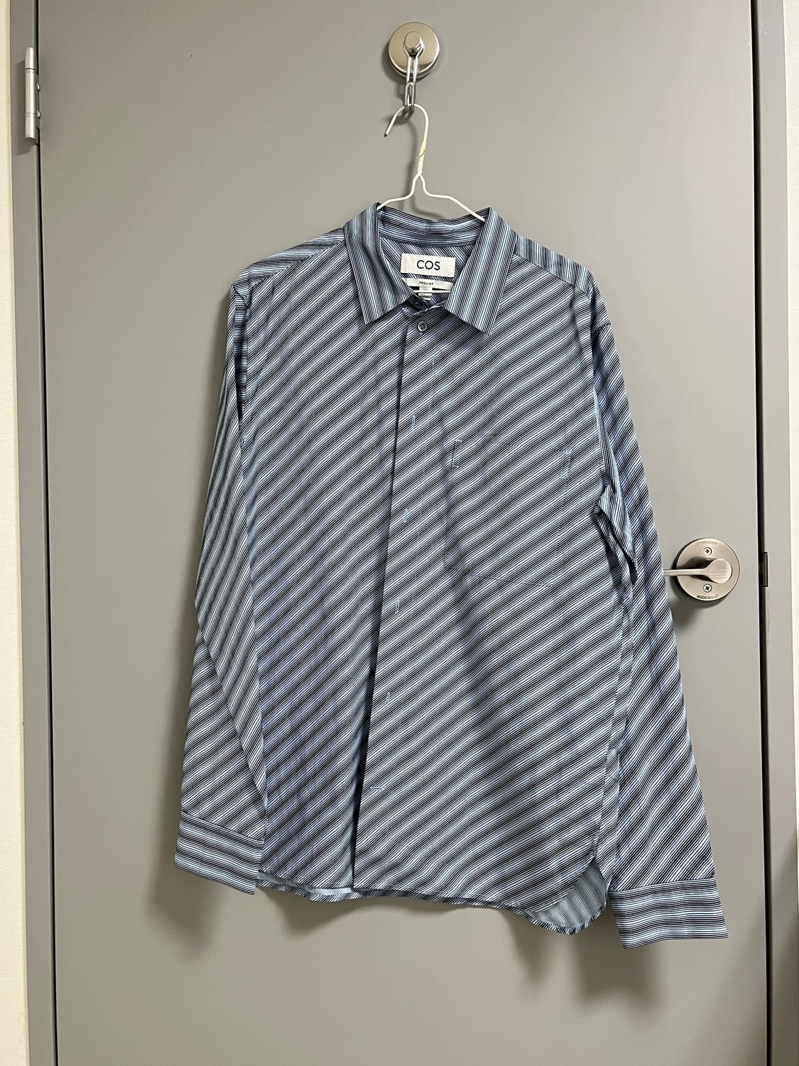 코스 사선 스트라이프 셔츠 상품이미지1