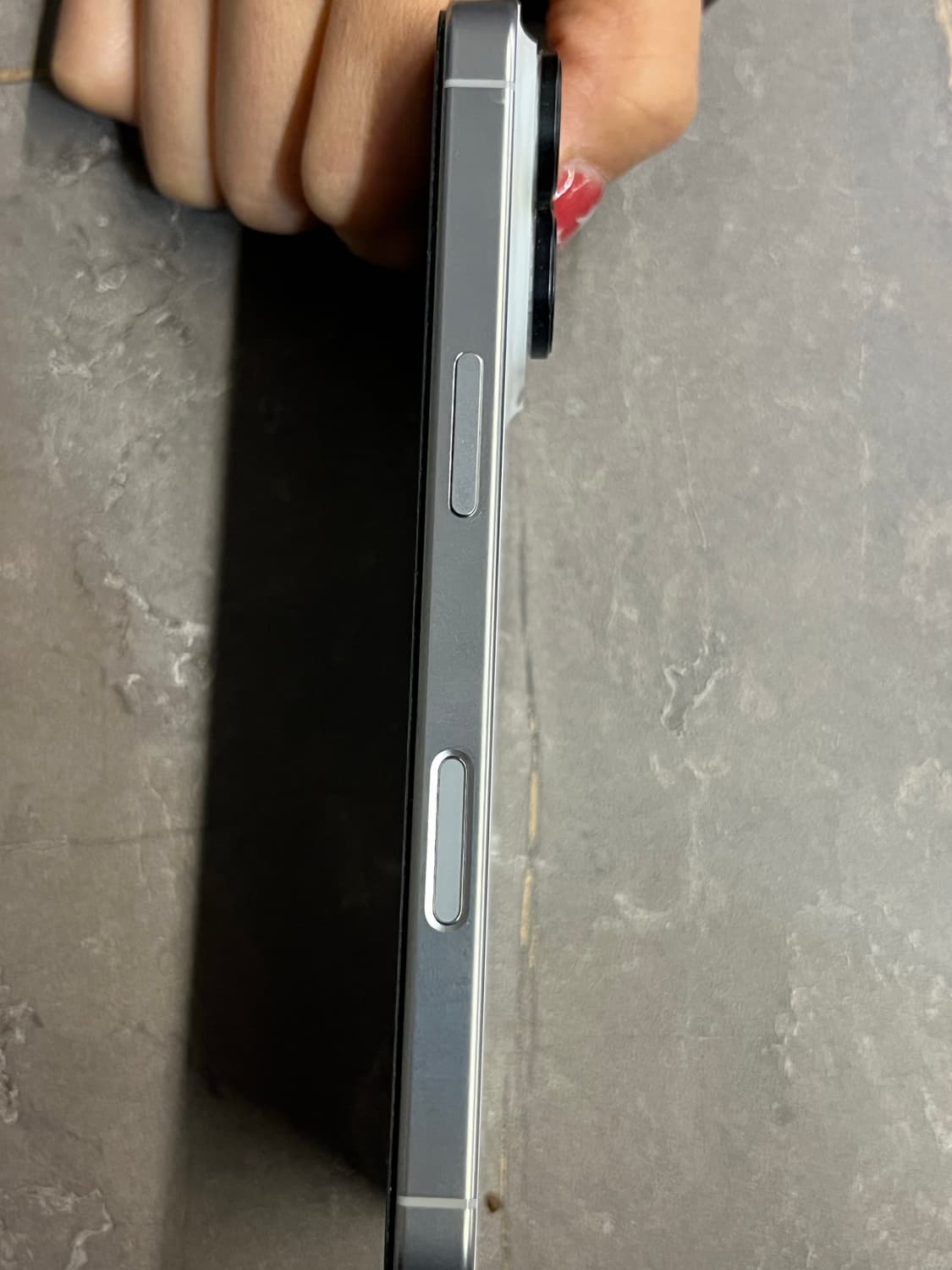 아이폰16pro 128GB 화이트티타늄 상품이미지5