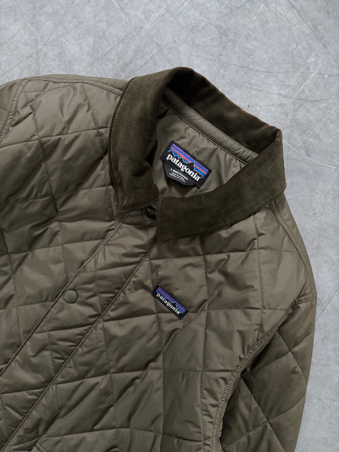 Patagonia 파타고니아 올리브 코듀로이 퀄팅 자켓 상품이미지5