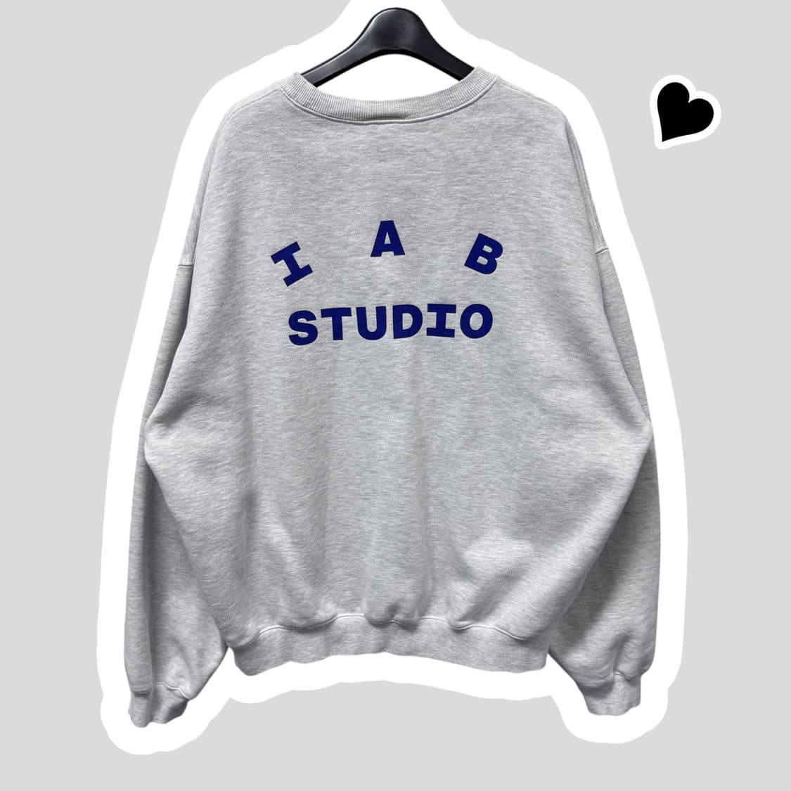 아이앱 스튜디오 라이트그레이 맨투맨 상품이미지1