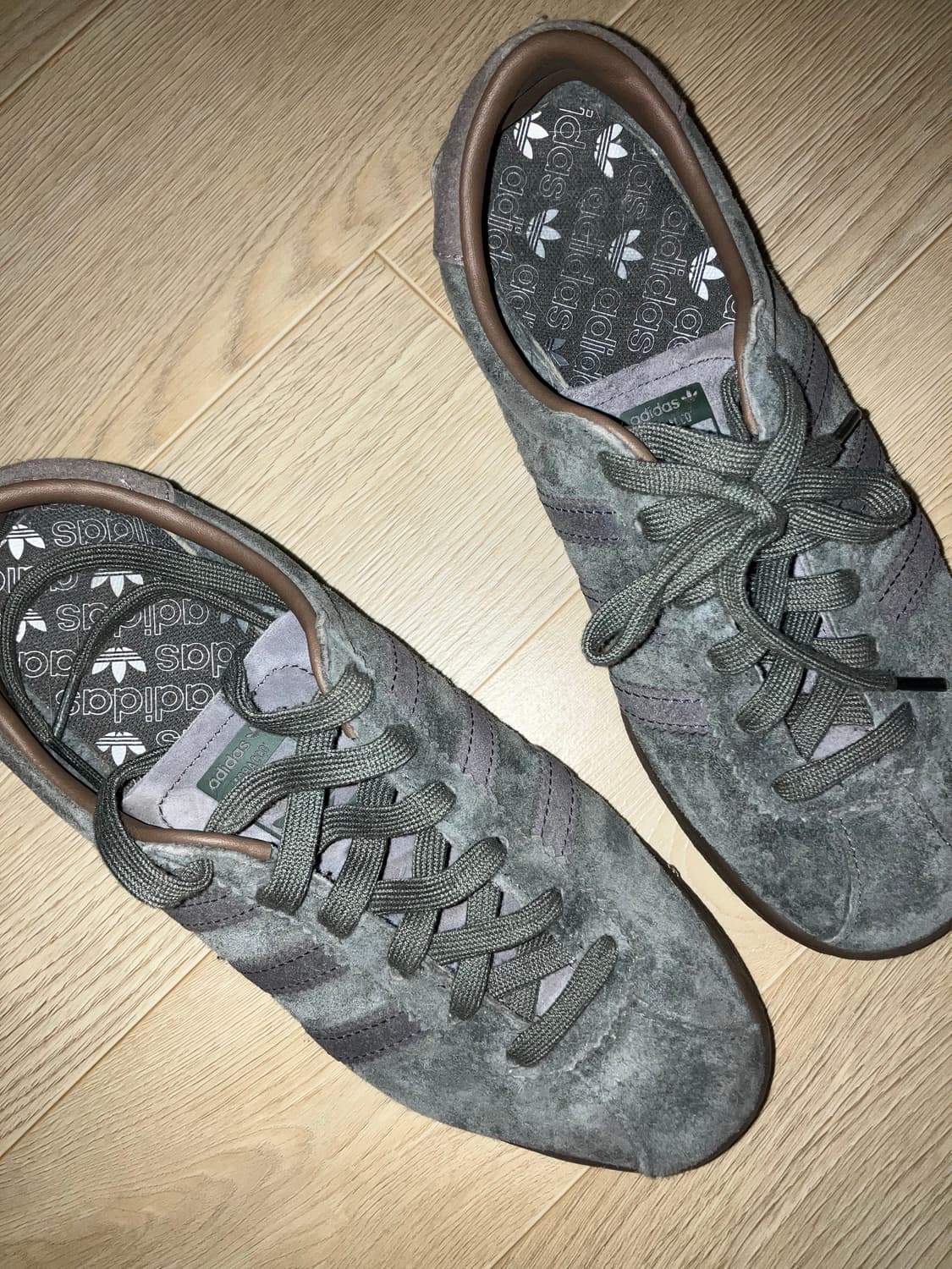 아디다스 토바코 그레이카본 240 상품이미지5