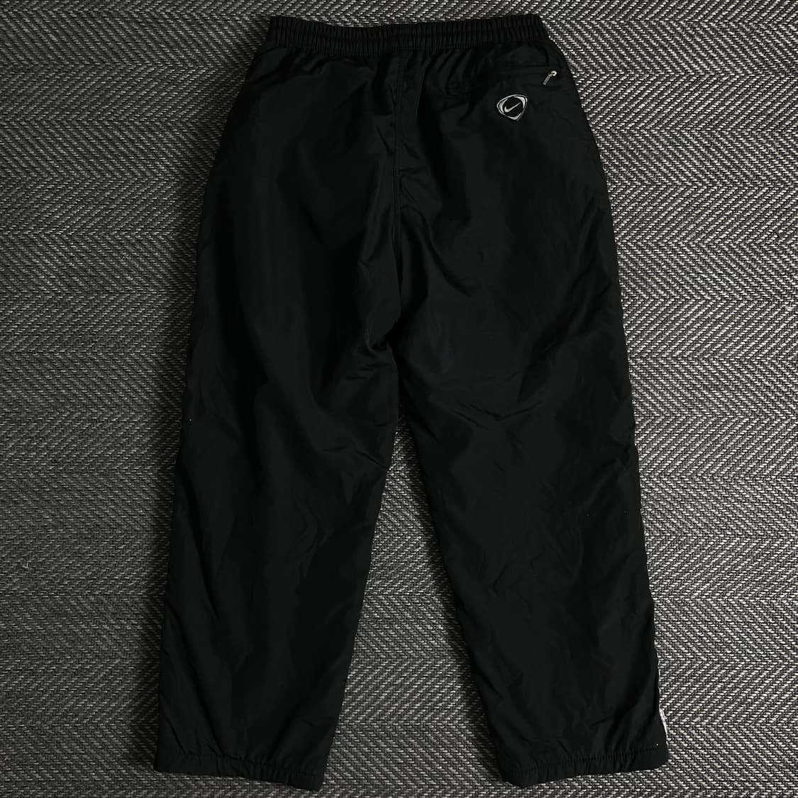 나이키 사이드 스우시 블랙 와이드 기모 트랙 팬츠y 3679 상품이미지4