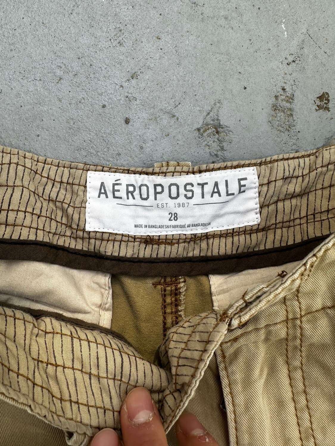 Aeropostale Beige Cargo Shorts 상품이미지2