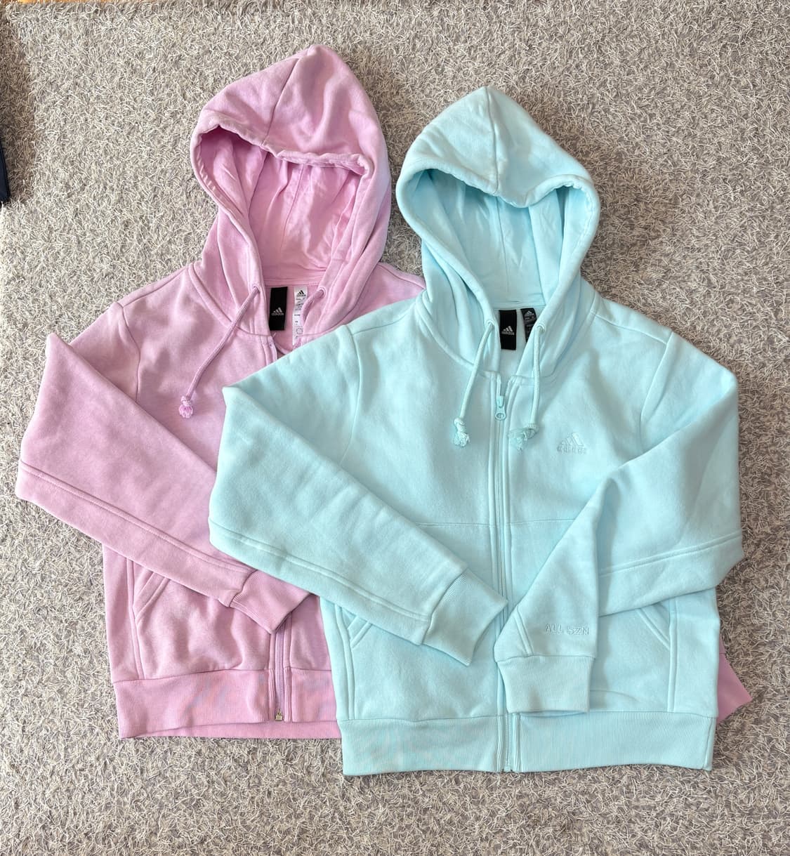 아디다스 크롭 후드집업 상품이미지1