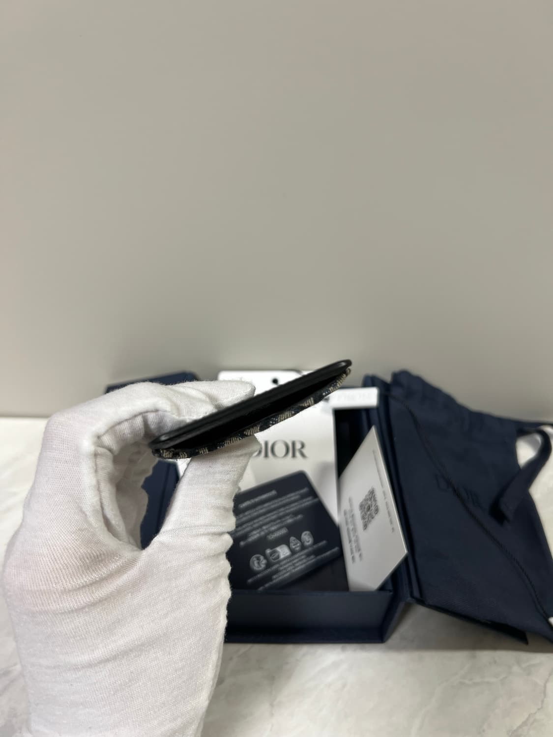 디올 오블리크 맥세이프 카드지갑 상품이미지4