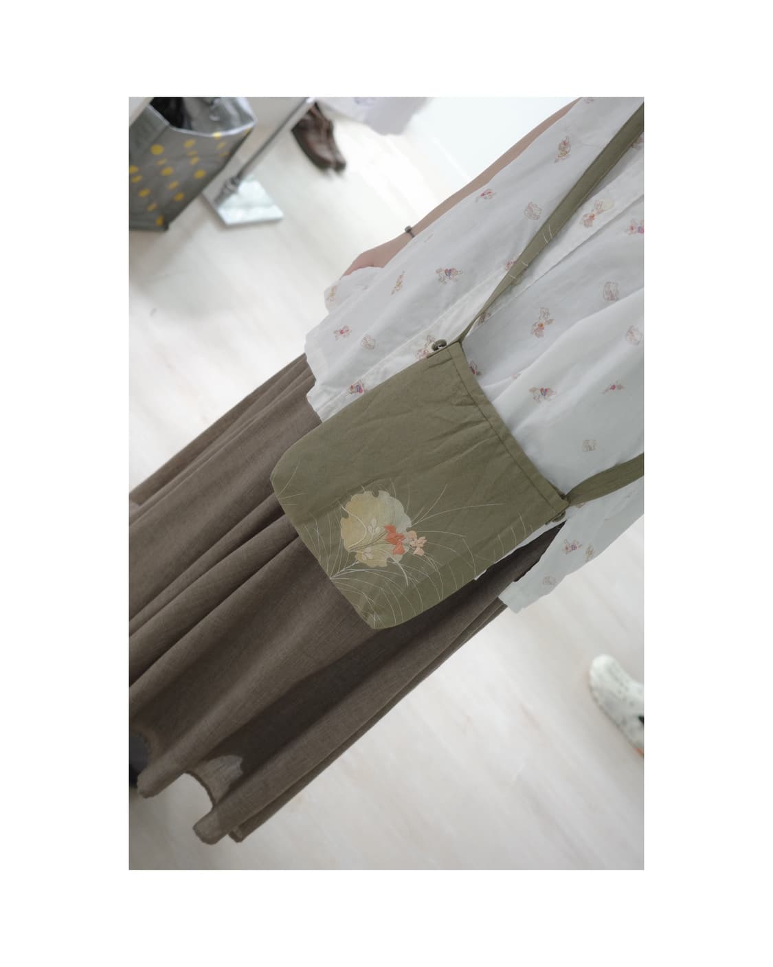 Vintage khaki crossbag 상품이미지4