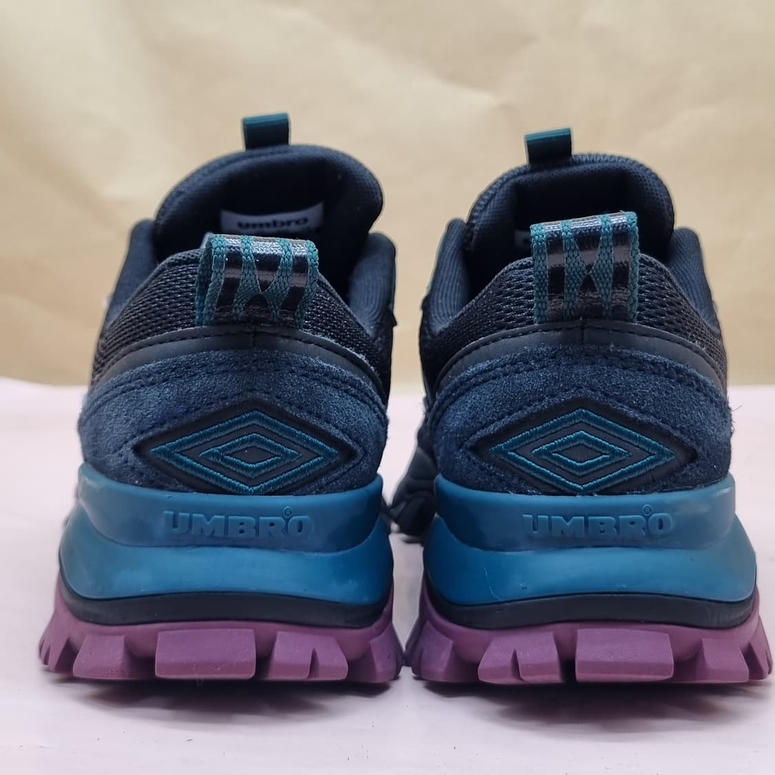 엄브로 범피 운동화 230 상품이미지4