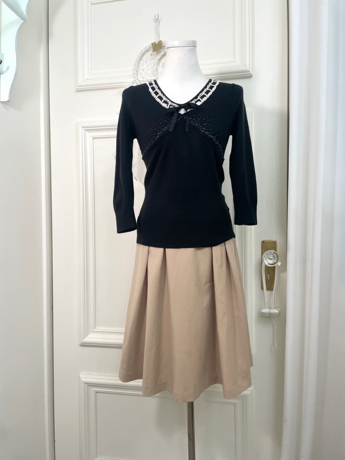 black lace beads point feminine knit top 상품이미지2