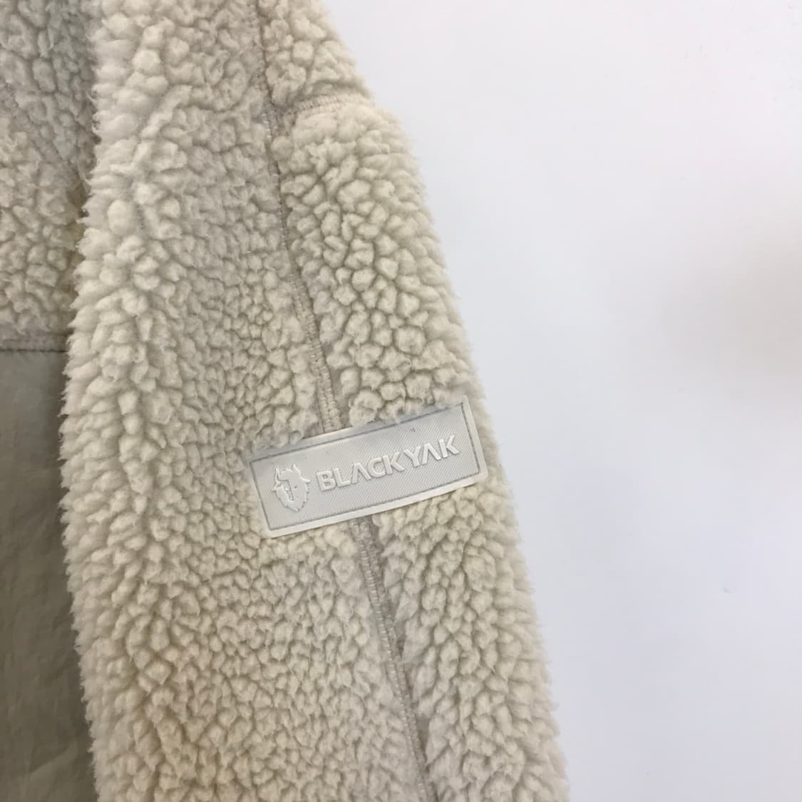 블랙야크 양털 뽀글이 쉐르파후리스 [90사이즈] 상품이미지2