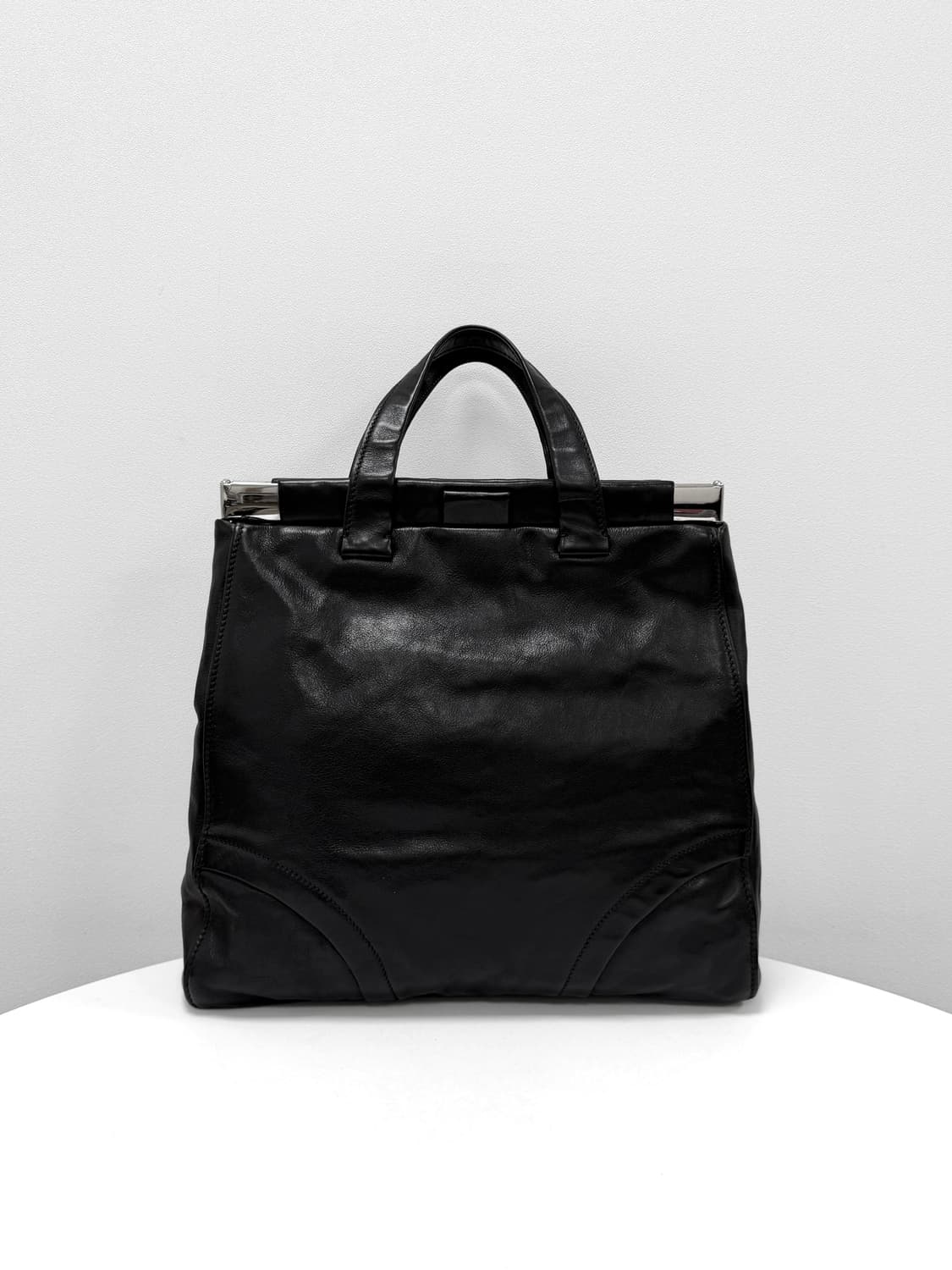 미우미우 비텔로 보사 세르니에라 토트백 상품이미지5