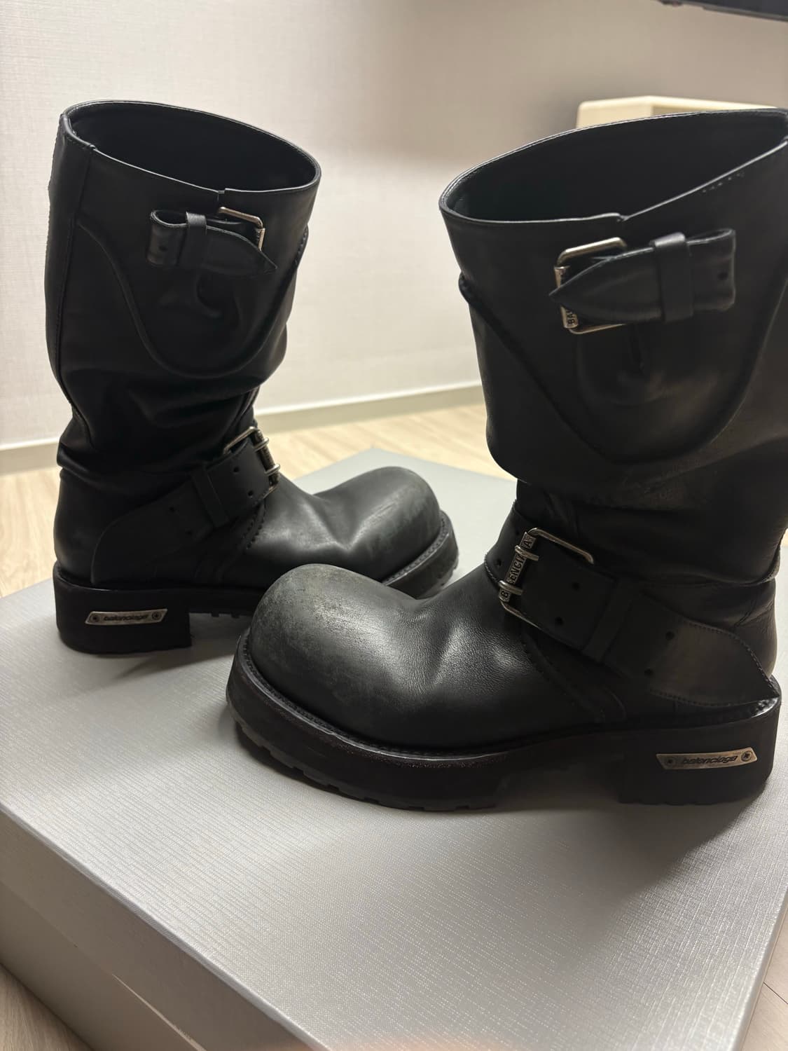 발렌시아가 베놈부츠 42사이즈 상품이미지4