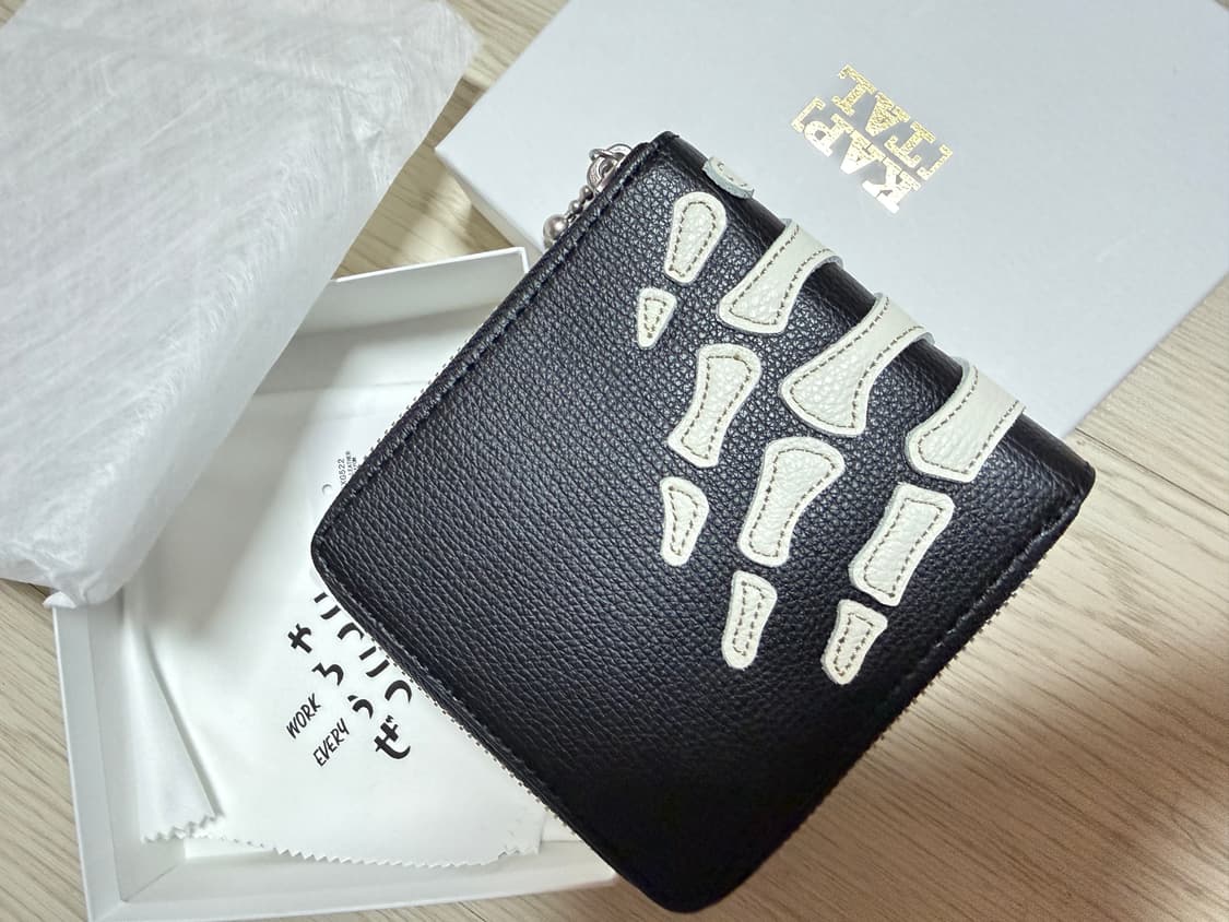 캐피탈 본 지갑 팝니다! 상품이미지2