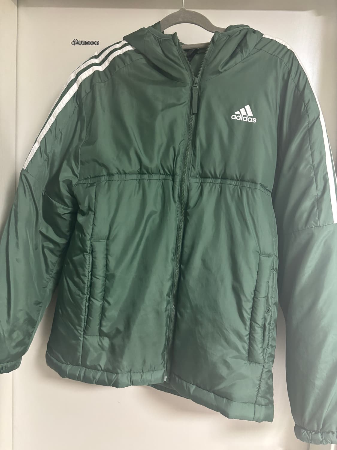 아디다스 빈티지 경량패딩 상품이미지1