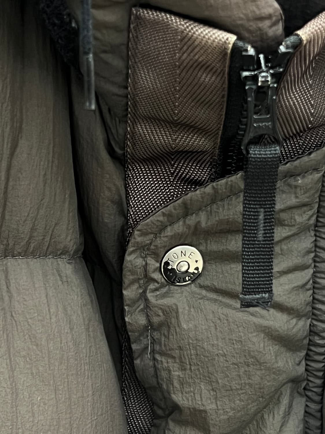 스톤아일랜드 와펜 가먼트다잉 패딩 베스트 상품이미지7