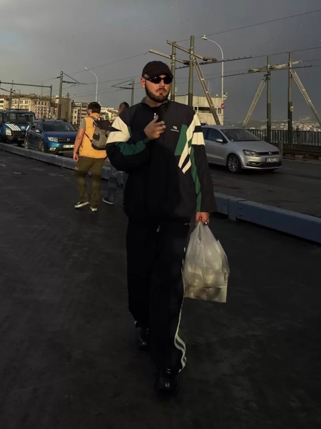 [46] 발렌시아가 스포티B 오버사이즈 트랙 자켓 상품이미지1