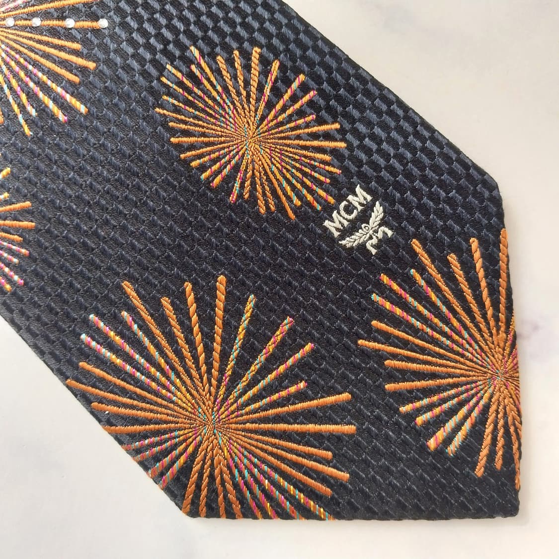 엠씨엠 실크 블랙 불꽃 모티브 패턴 넥타이 9.2cm A+등급 K2218 상품이미지7