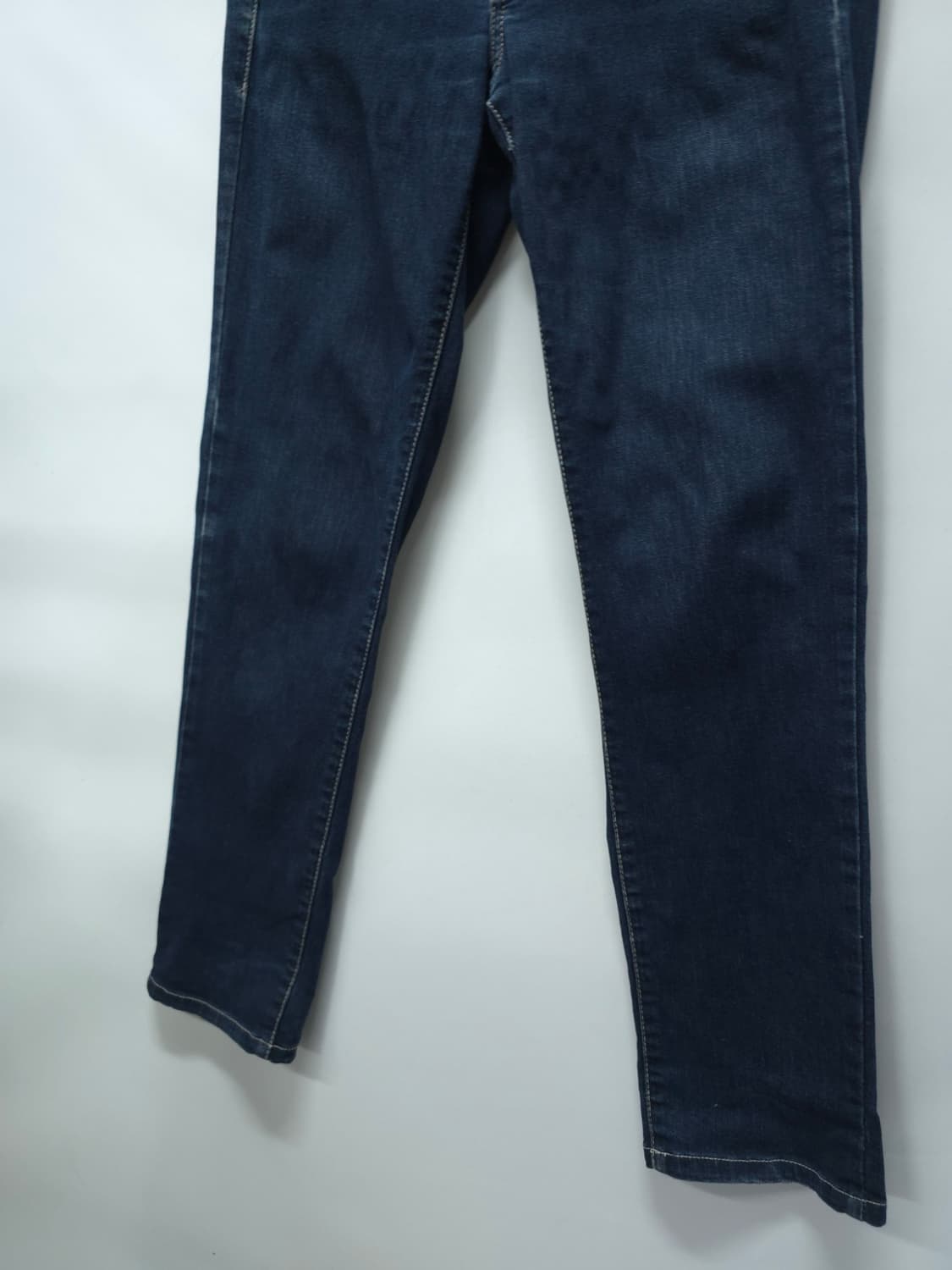 ​게스(GUESS) 다크블루 스트레이트 데님 팬츠(30) 상품이미지4