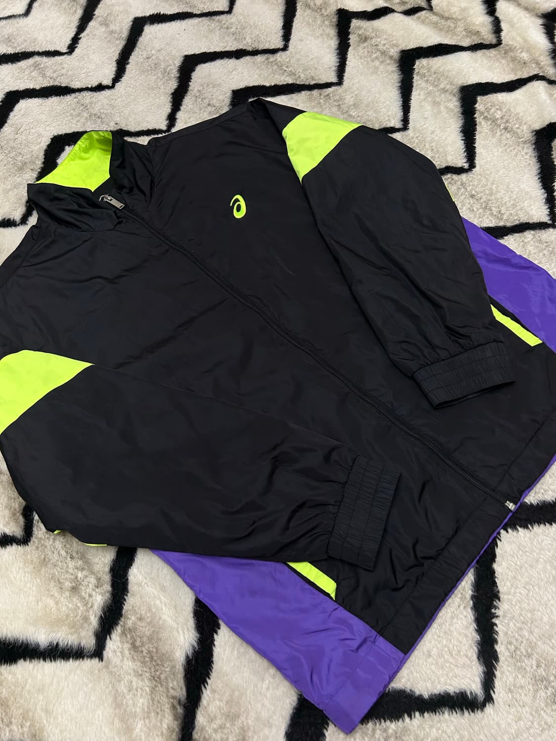 [L]아식스 레터링 바람막이 상품이미지2