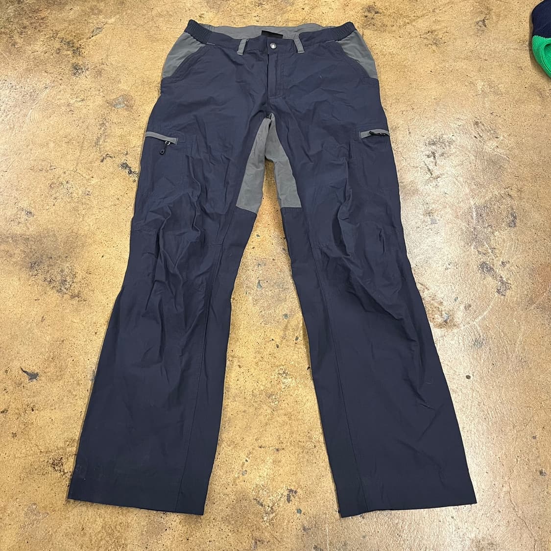 [정품] 파타고니아 회색 배색 카고 작업 바지 b14 상품이미지2