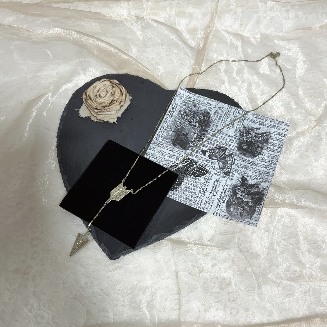 빈티지 양면착용 해머링 화살 목걸이 상품이미지3