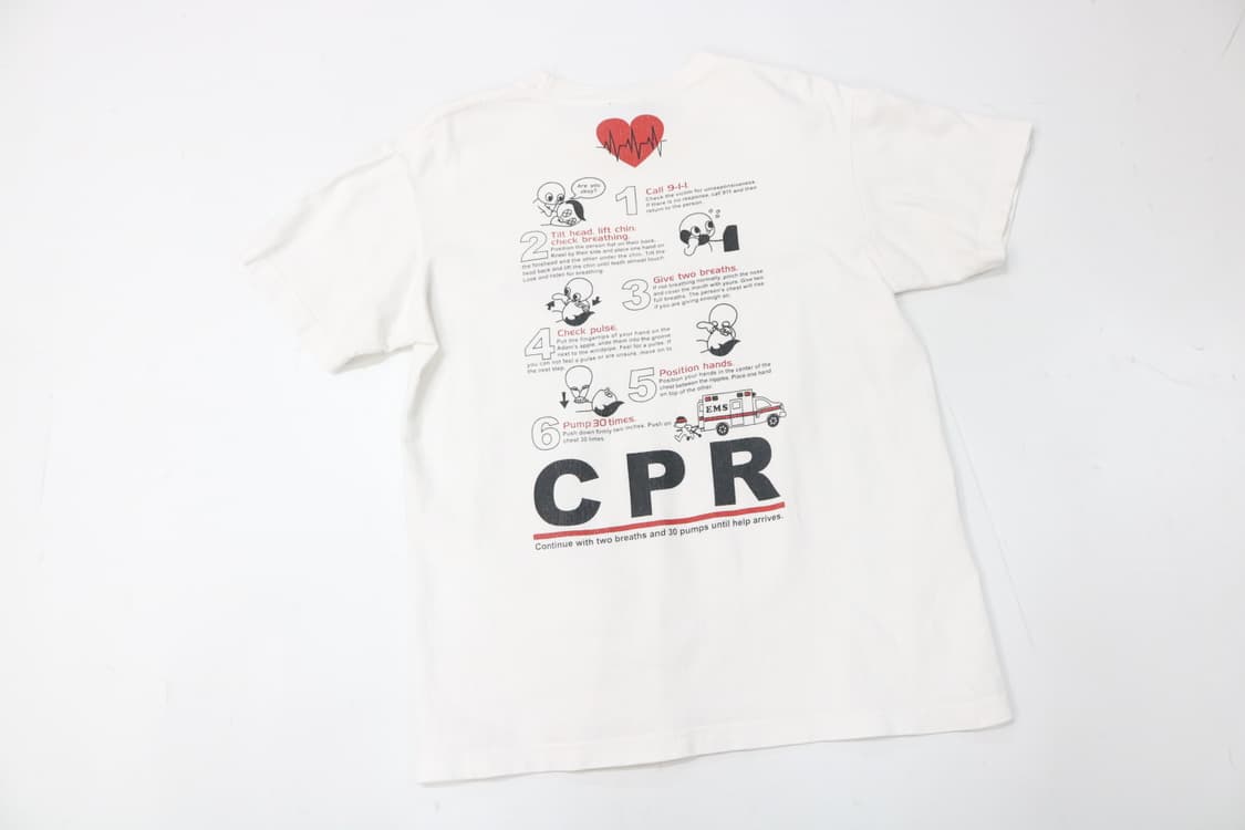  레스큐 스쿼드 EMS CPR 일러스트 화이트 반팔티셔츠 상품이미지2