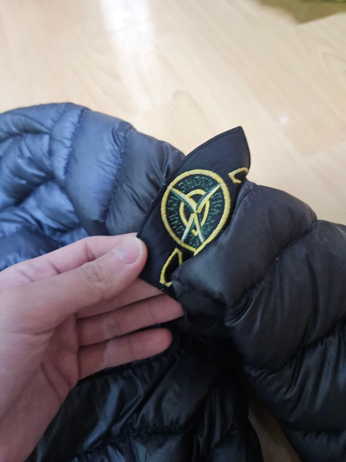 정품 스톤아일랜드 가먼트 다이 구스다운 패딩 L사이즈 상품이미지5