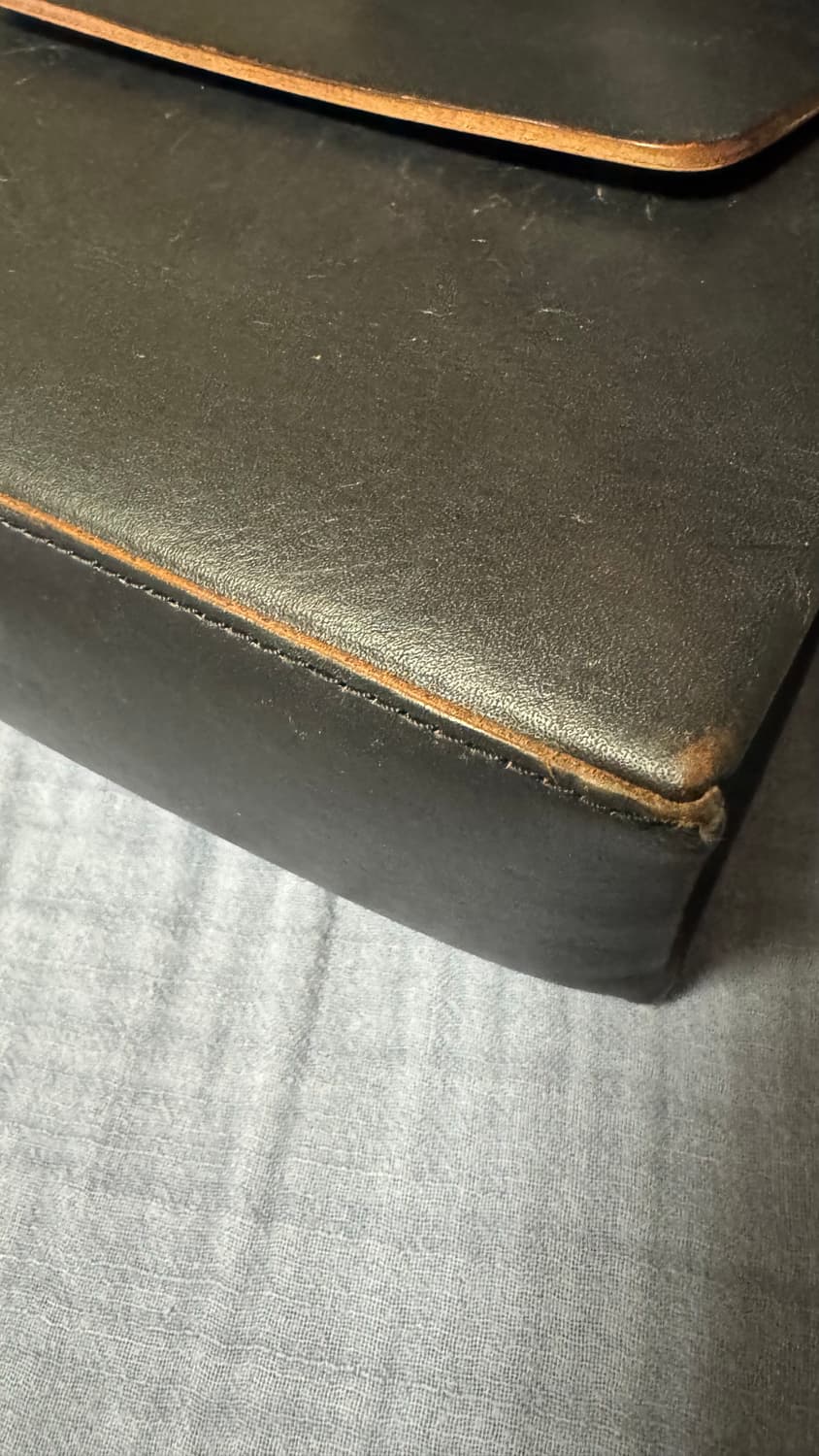 COS   블랙 가죽 미니 크로스백 토드백 상품이미지10