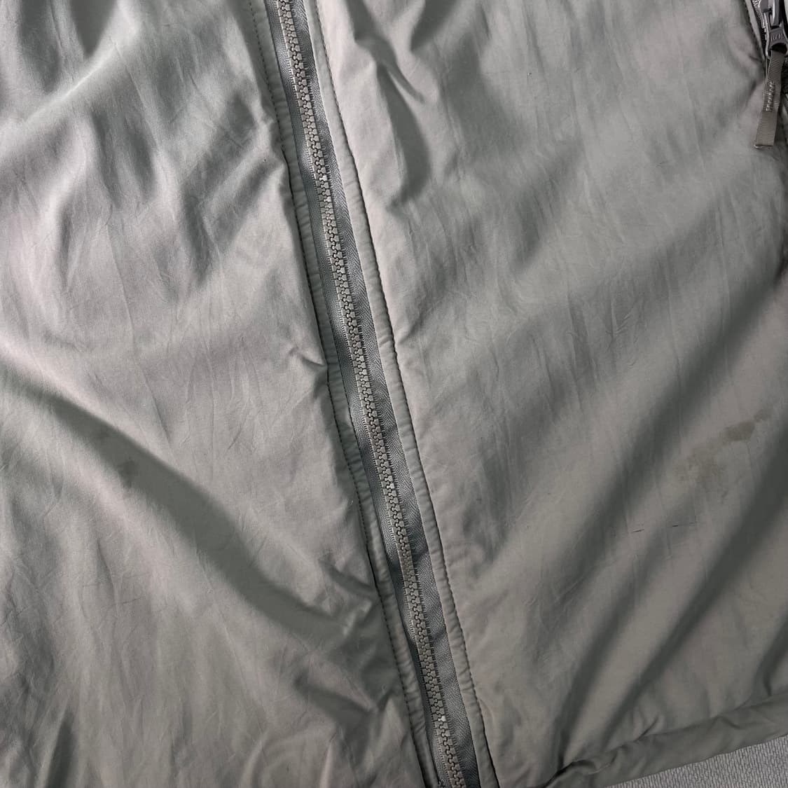 105  (m-l) 00s 미군오리지널 레벌7 프리마로프트 패딩 상품이미지4