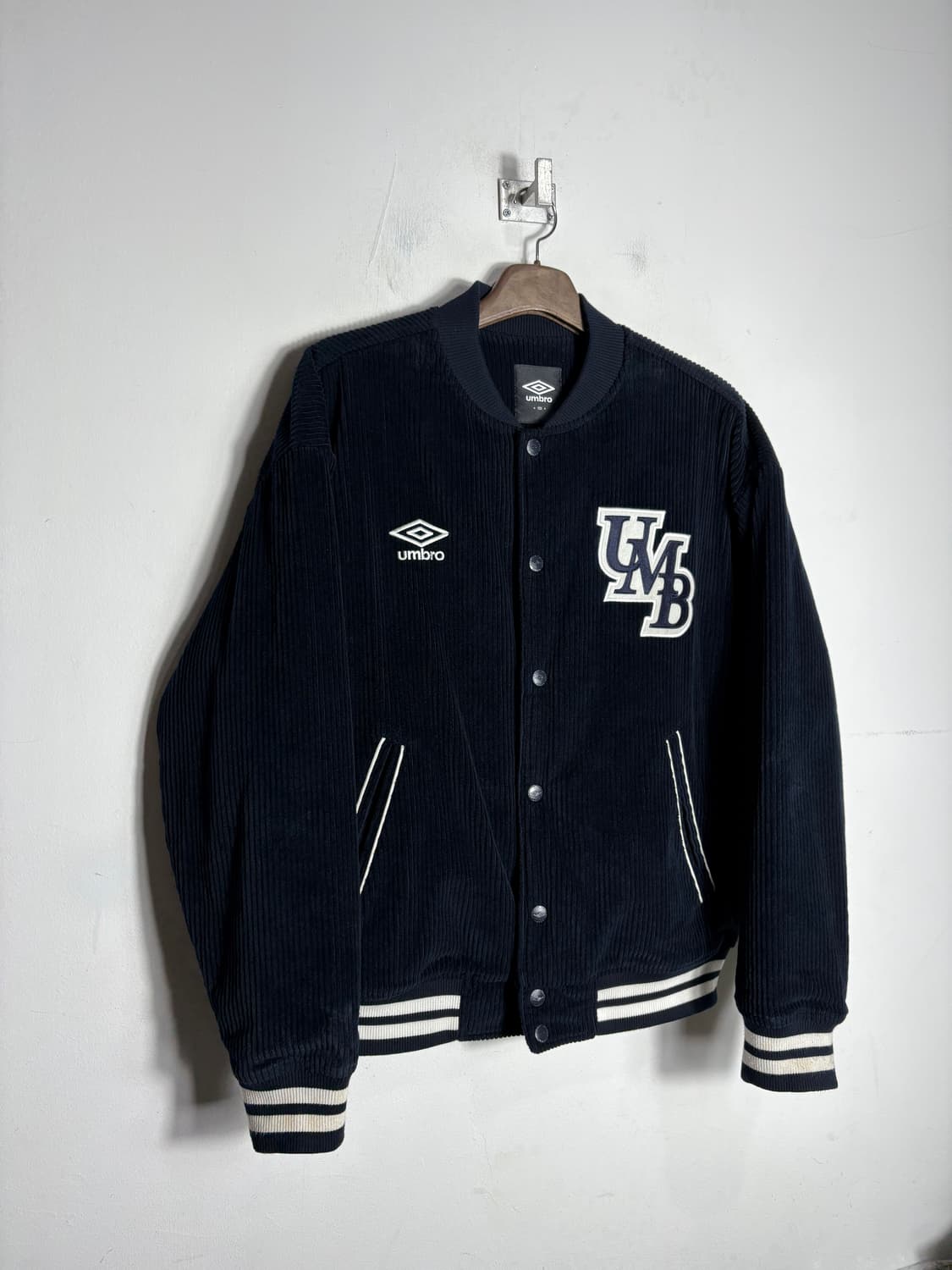 Umbro 엄브로 네이비 코듀로이 바시티 점퍼 상품이미지1