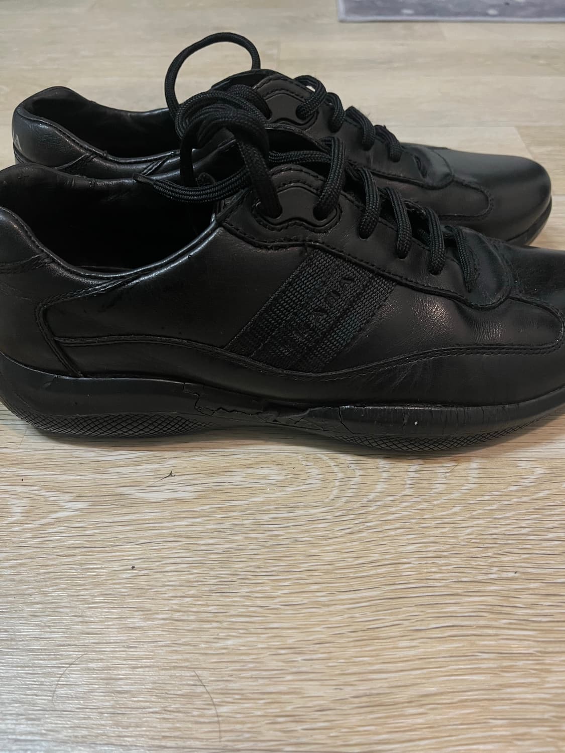 프라다 스포츠 아메리카 컵 트리플 블랙 레더7 상품이미지3