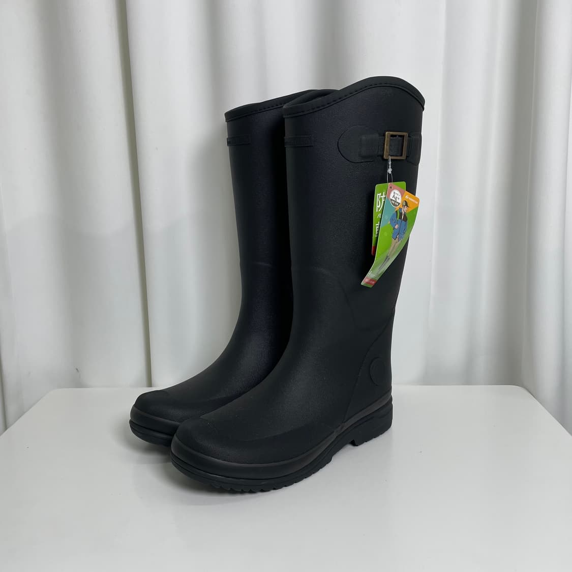 블랙컬러 마운틴필즈 레인부츠 상품이미지1