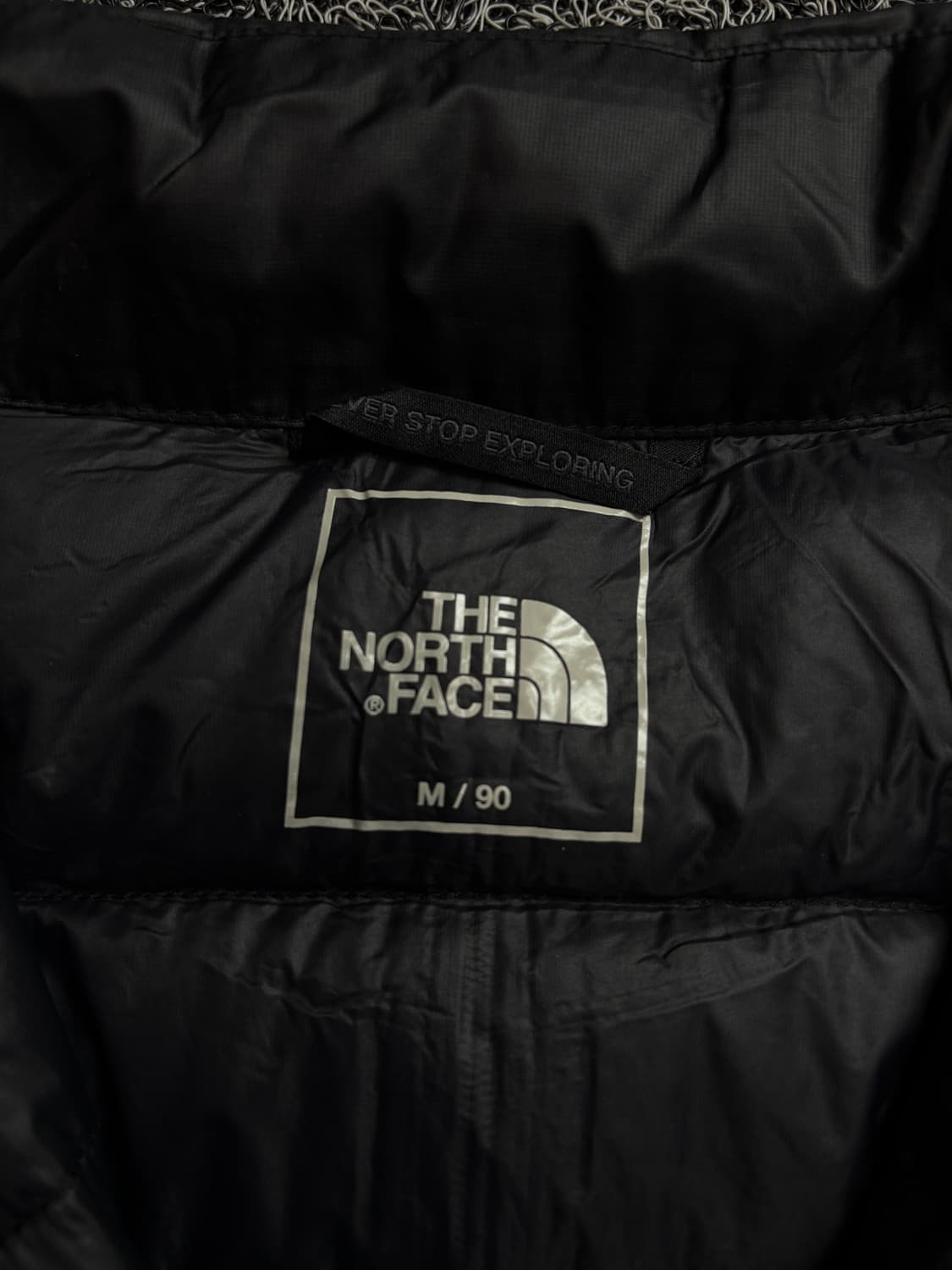 노스페이스 블랙 라이트 경량 다운 패딩 자켓 1913 상품이미지3