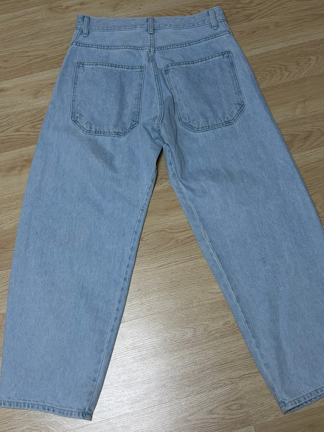해칭룸 Curve Jeans Light Blue 상품이미지3