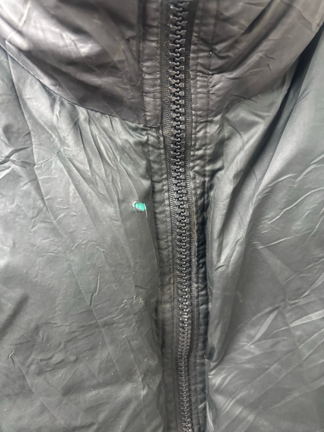 나이키 레드 스우시 리버시블 오버핏 블랙 패딩 상품이미지4