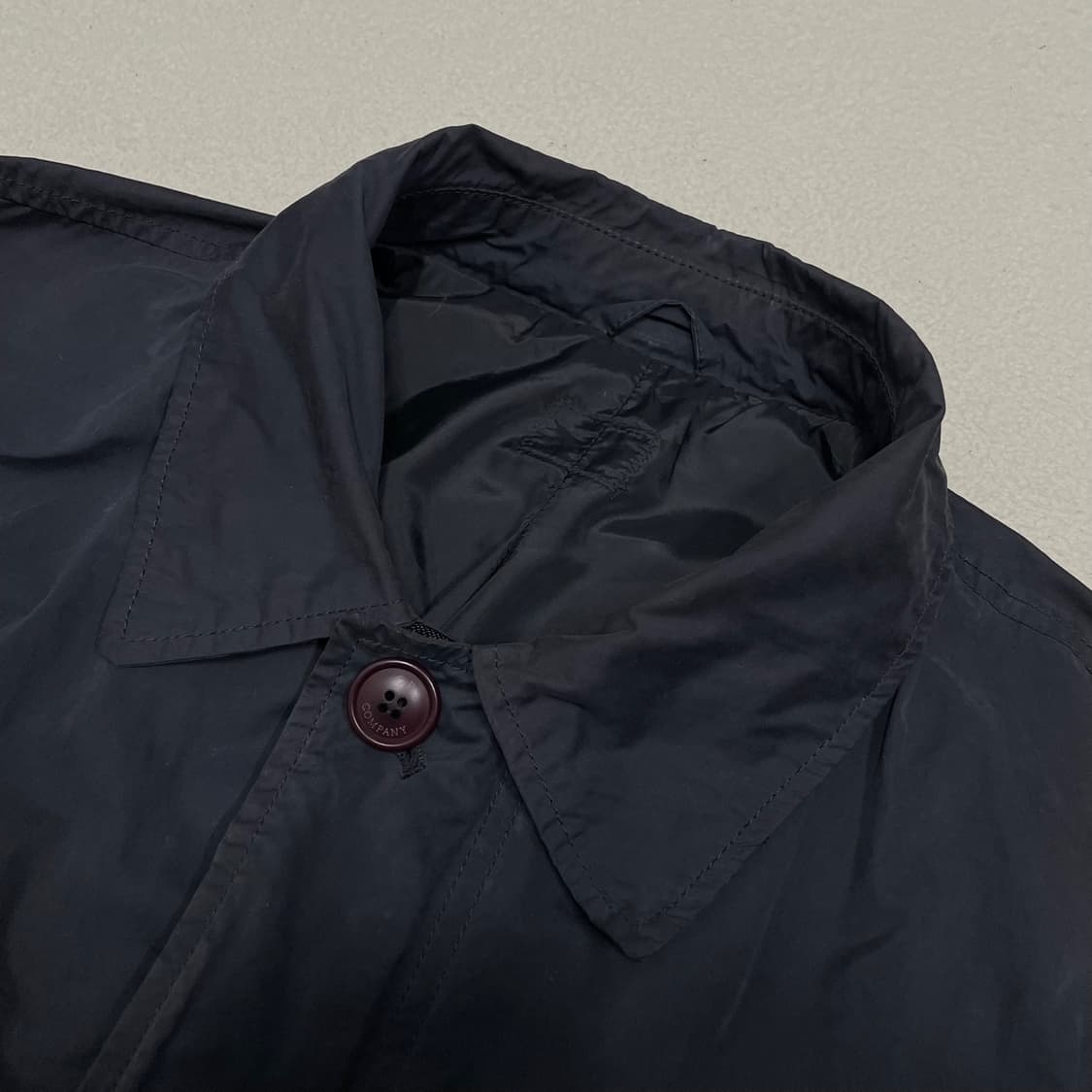 [100] CP컴퍼니 씨피 렌즈 와펜 나일론 싱글 발마칸 코트 1850 상품이미지3