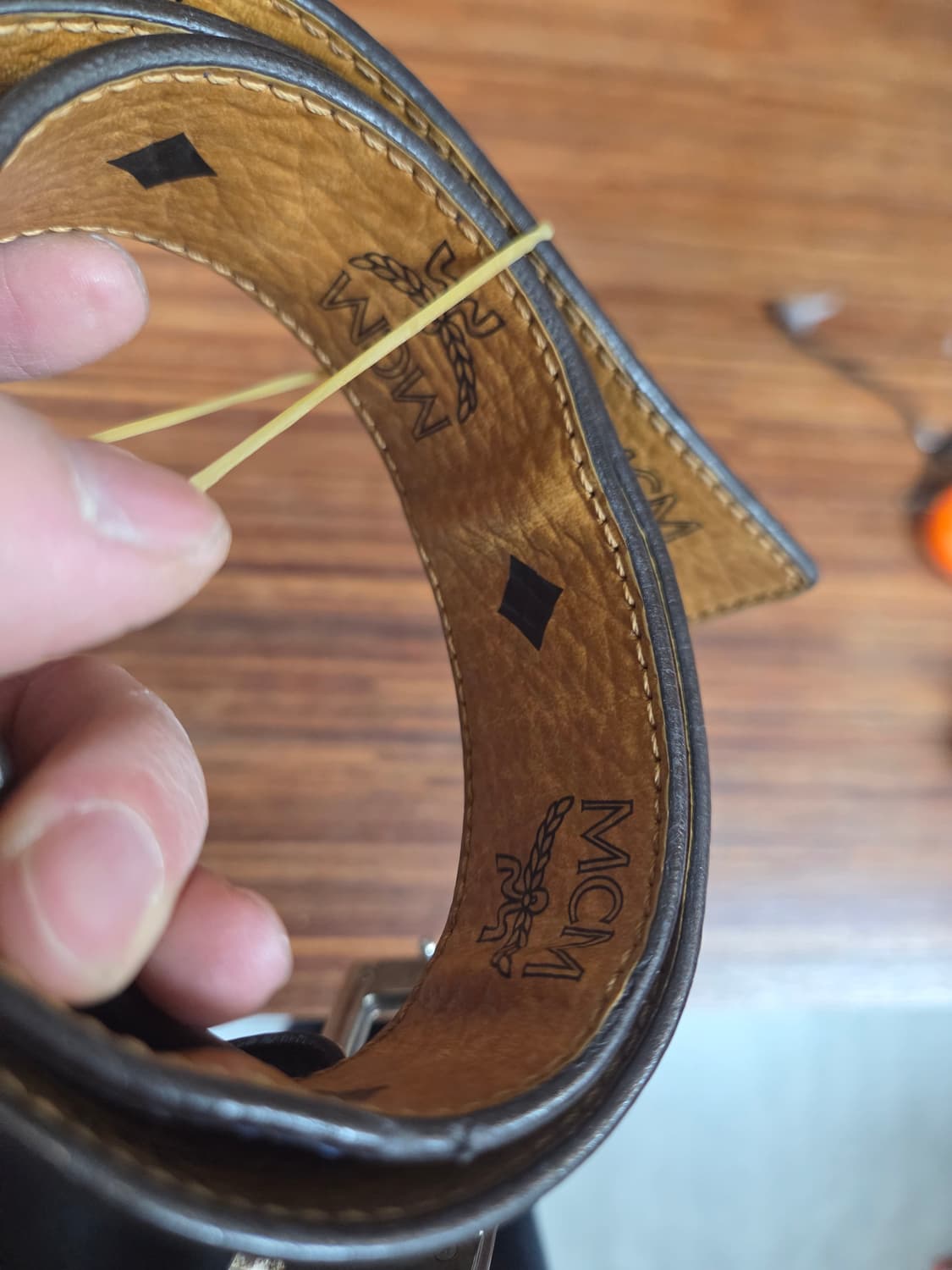 엠시엠 가죽 벨트 98cm 상품이미지4