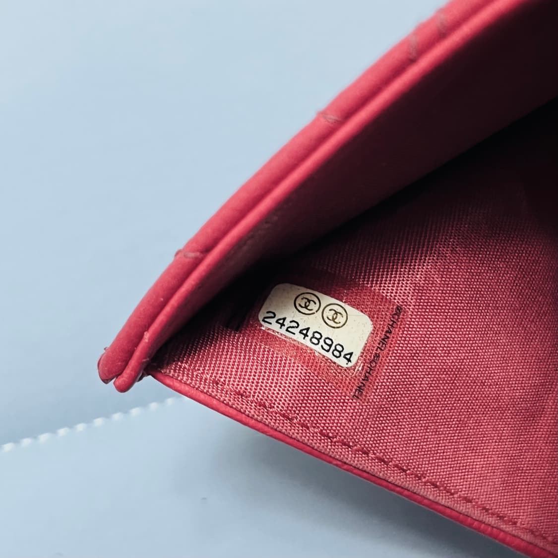 샤넬 까델리아 캐비어 레더 컴퍅트 중지갑 상품이미지6