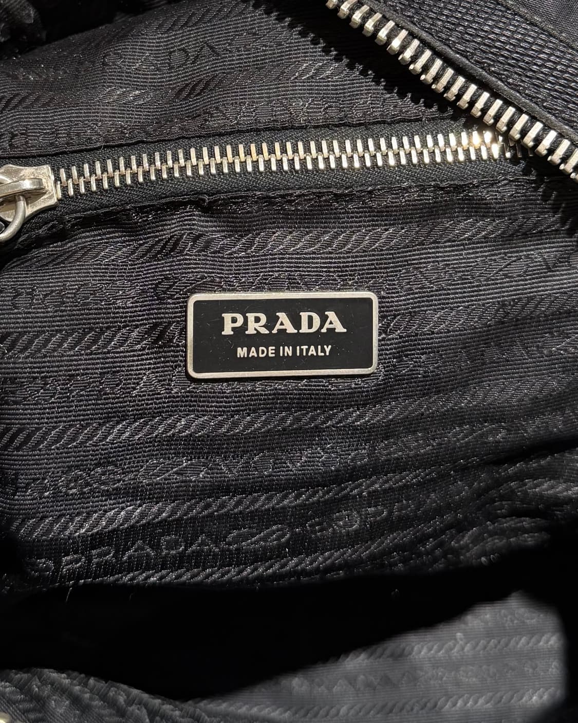프라다 블랙 나일론 보스턴 숄더백 상품이미지7