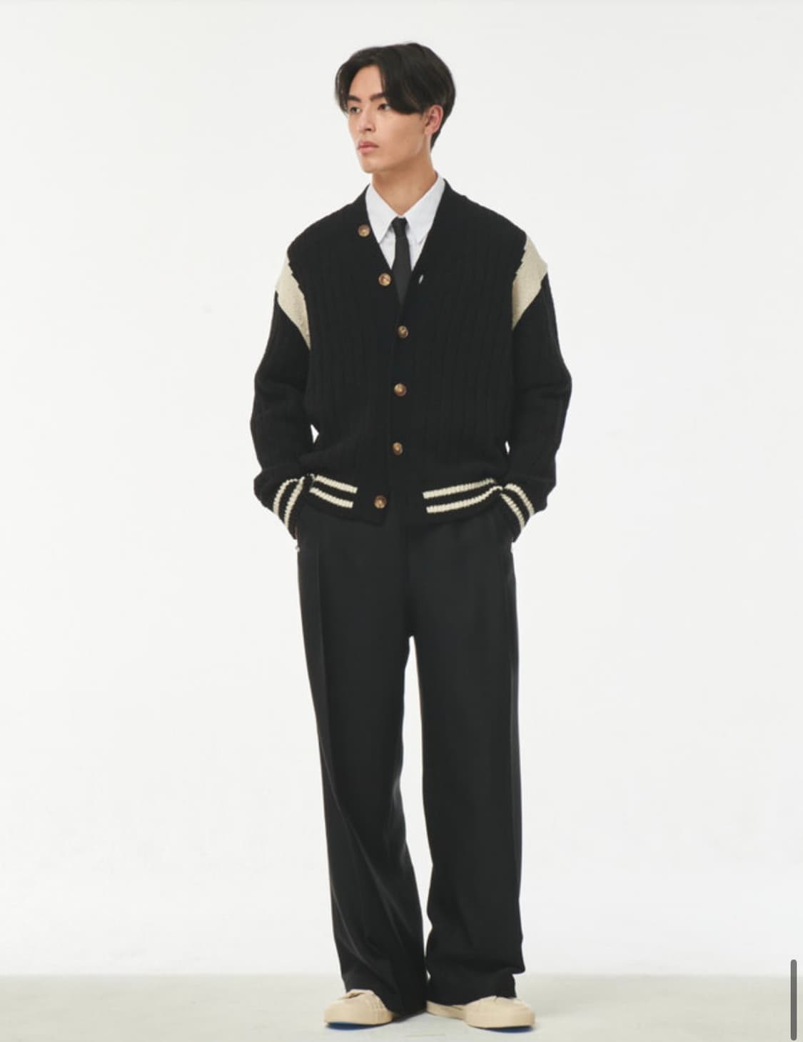 [새상품] 세터 파로 바시티 오버사이즈 부클 가디건 블랙 상품이미지4