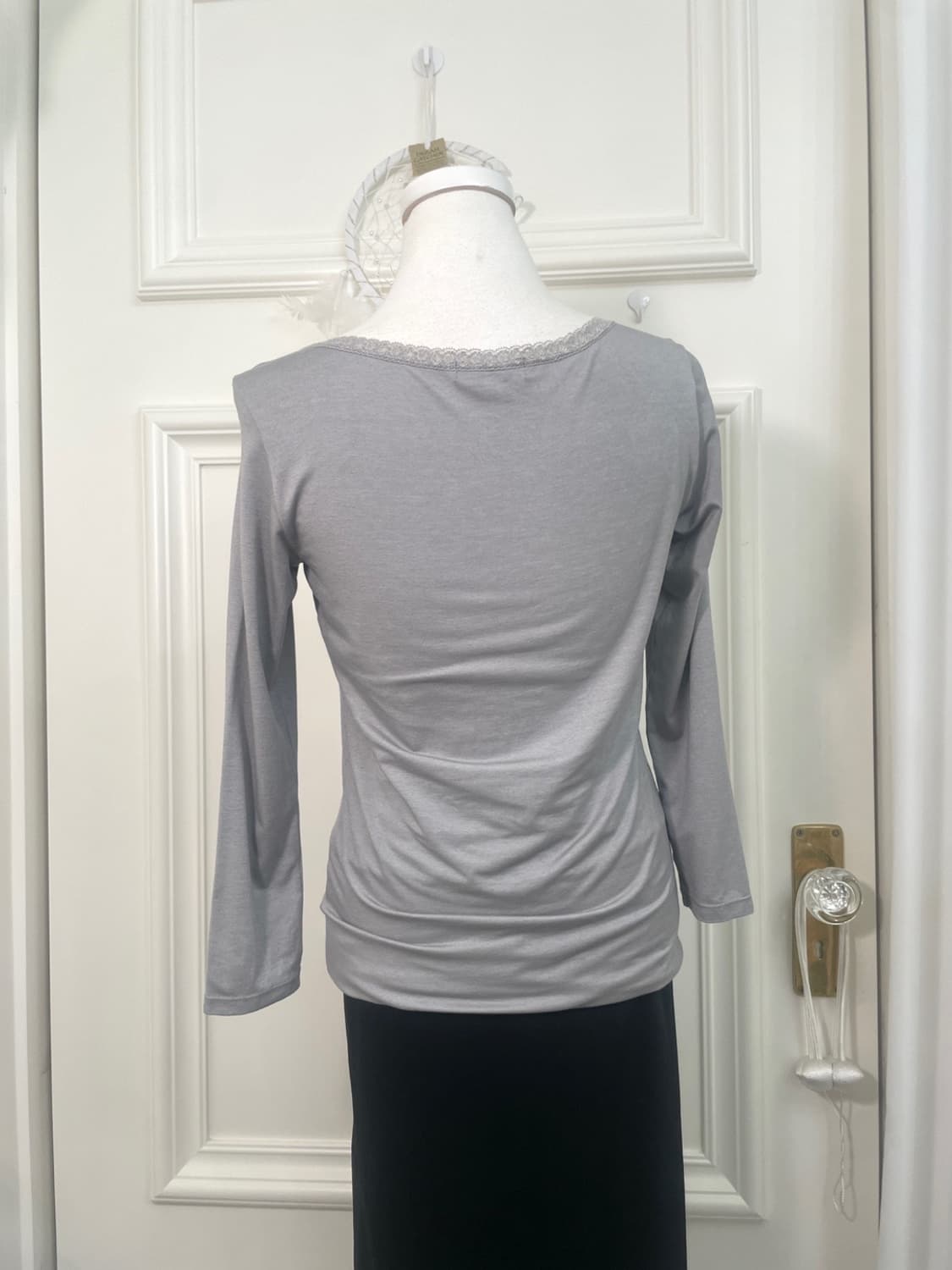 gray lace shirring square-neck span top 상품이미지5