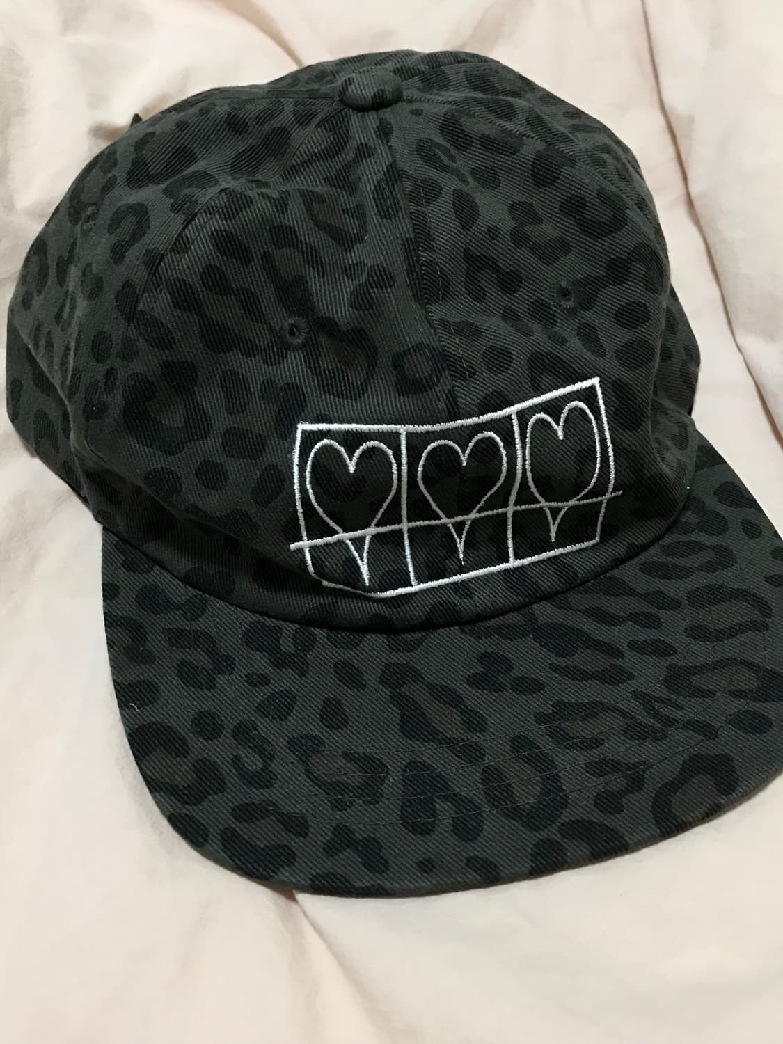 웹하우스 레오파드 캡 상품이미지1